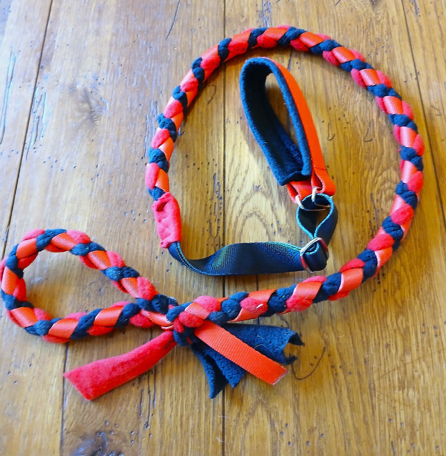 Braided Martingale Leash