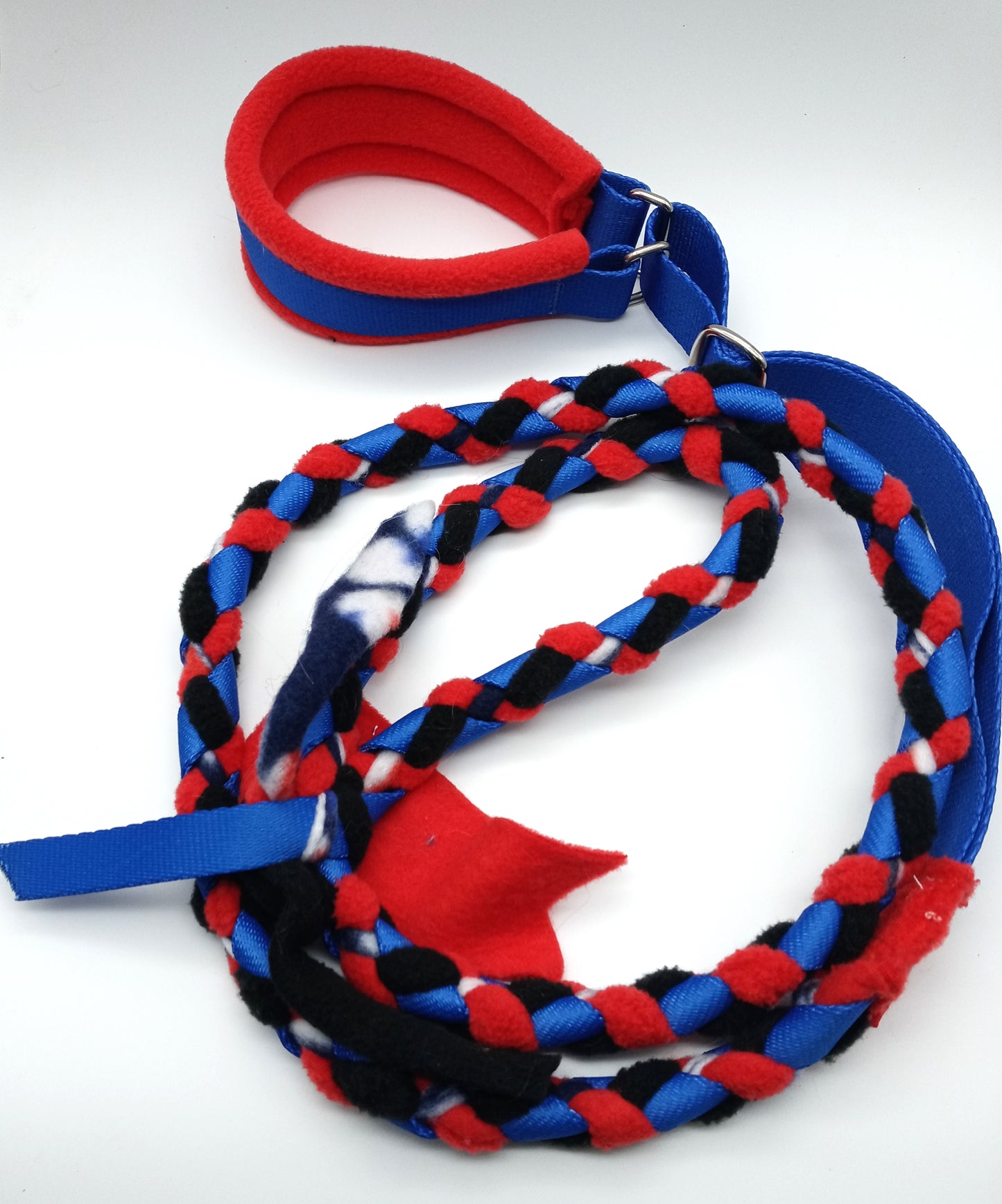 Braided Martingale Leash